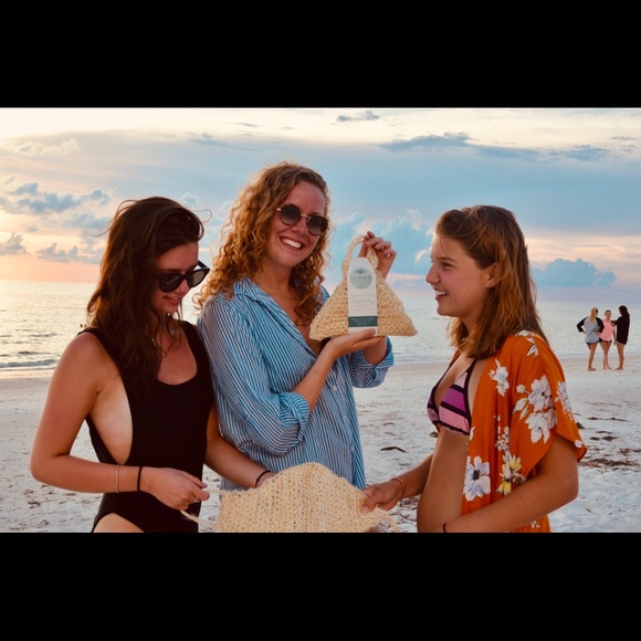 Exfoliating Washcloth For Face And Body - Picture 6 of 7